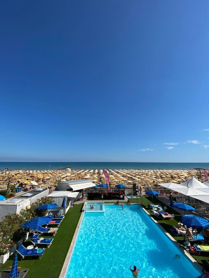 Hotel Marina Lido di Jesolo Bagian luar foto