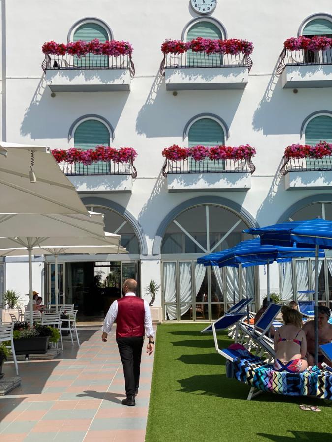 Hotel Marina Lido di Jesolo Bagian luar foto