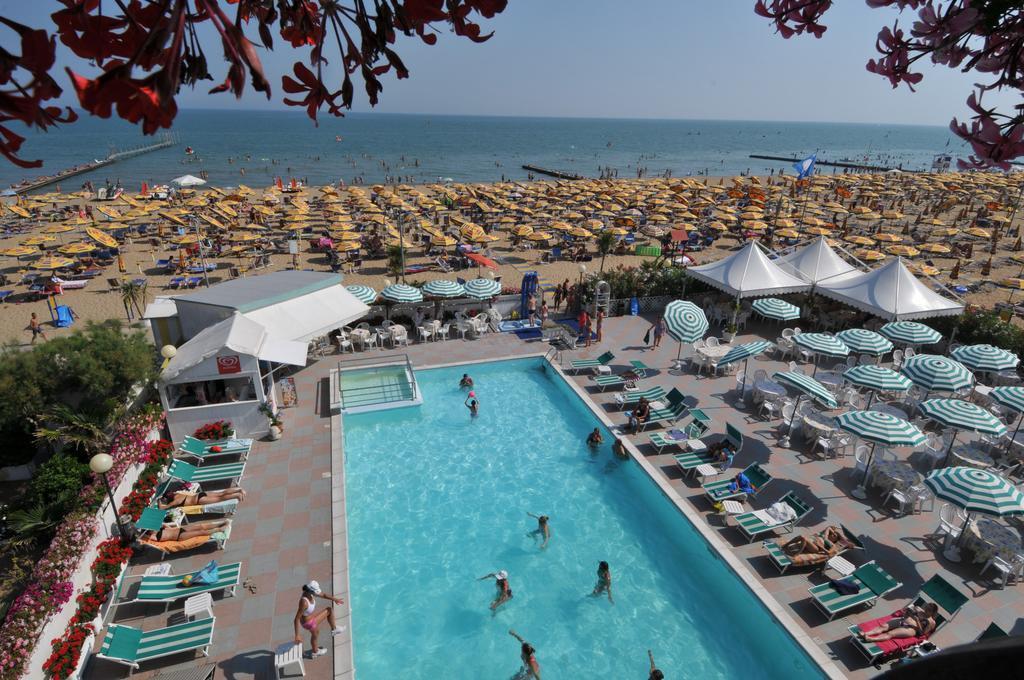 Hotel Marina Lido di Jesolo Bagian luar foto